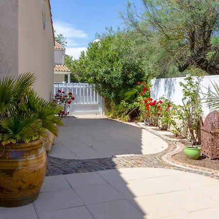 Chez Laura - Superbe Maison Climatisee En Bord De Holiday home La Grande-Motte