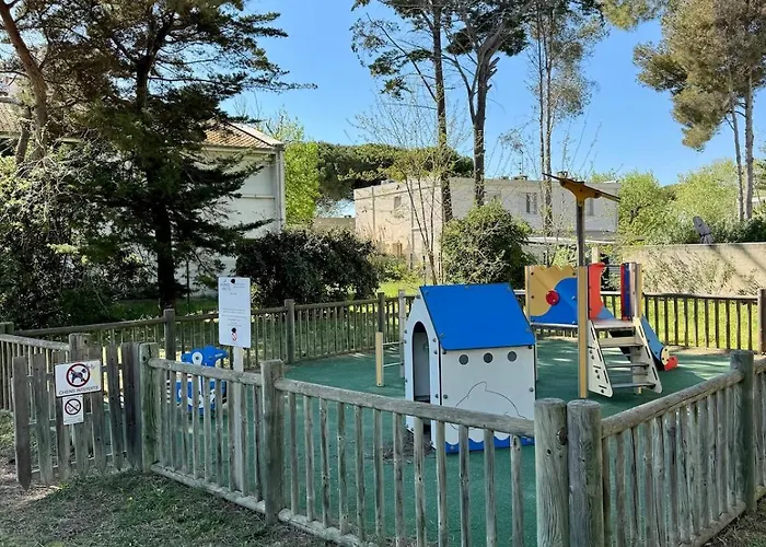 Prázdninový dům Chez Laura - Superbe Maison Climatisee En Bord De *