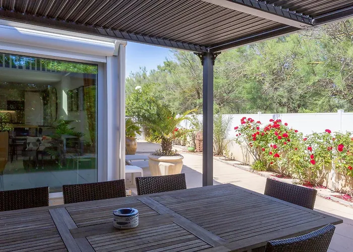 Prázdninový dům Chez Laura - Superbe Maison Climatisee En Bord De *